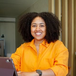 Dra. Nayara Lopes Silva