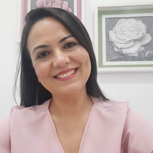 Dra. Leidiane Dos Santos