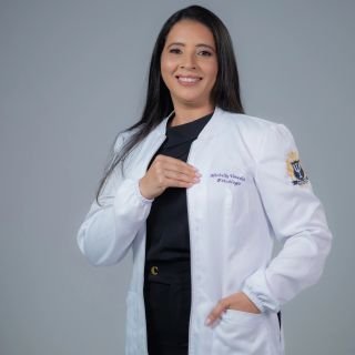 Dr. Michelly Vaneska Tavares de Sousa Negreiros Michelly