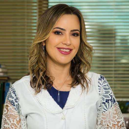 Dra. Carolina Melo