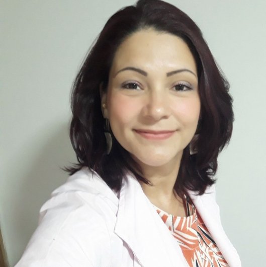 Dra. Luana Cecília