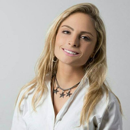 Paula da Costa Fittipaldi Stempniewski