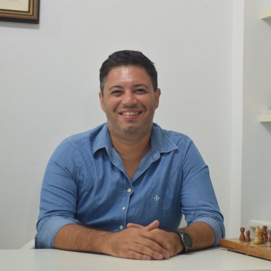 Dr. Eduardo Rocha