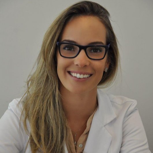 Dra. Paula Nogueira Bueno