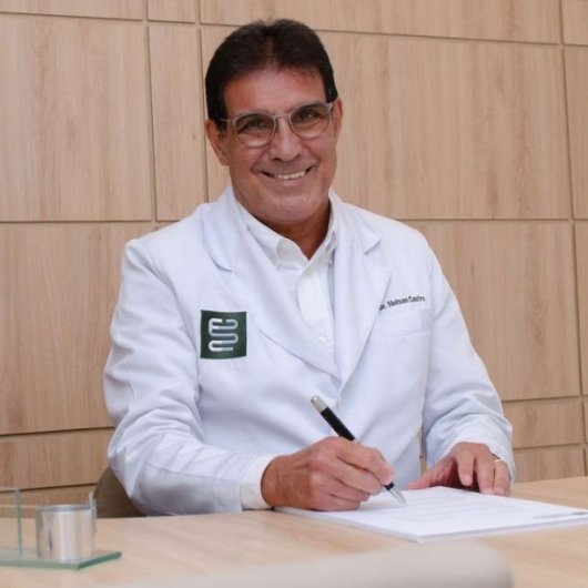 Dr. Nelson Fernando Castro