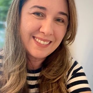 Ana Cláudia Valladares