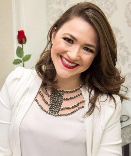 Dra. Luana Peres Frick