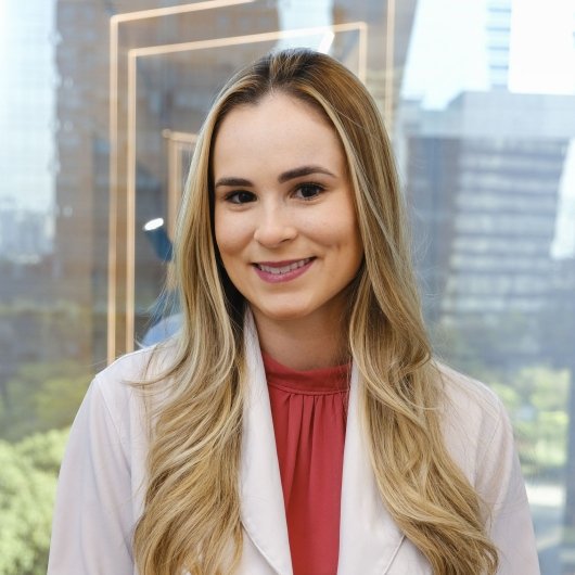 Dra. Carolina Lemos