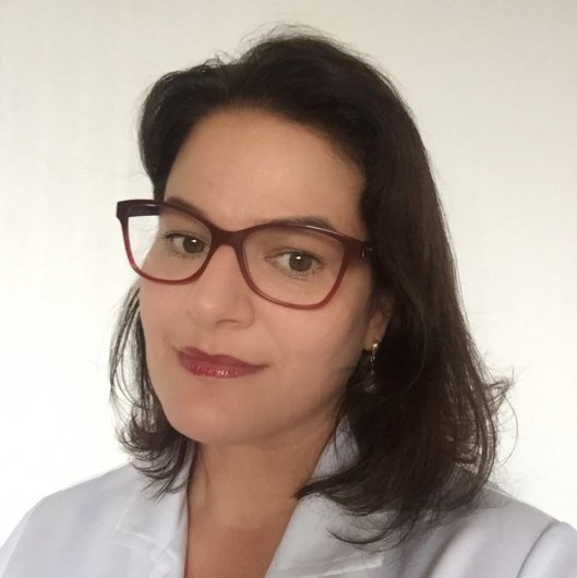 Dra. Christiane Espinola Bandeira de Mello