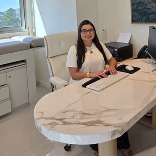 Dra. Yalanny Carvalho