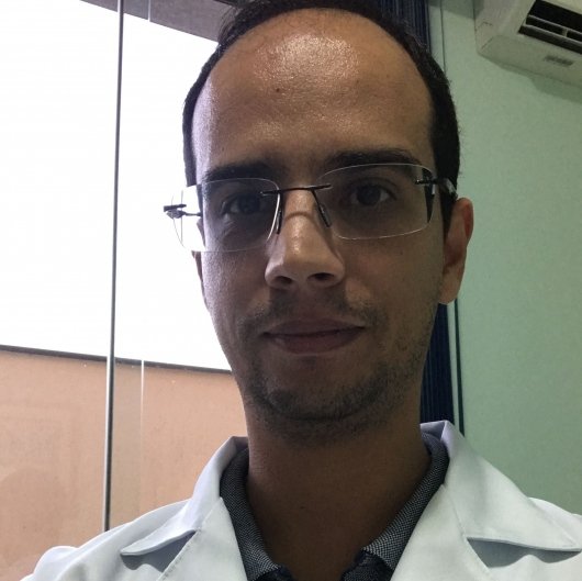 Dr. Cássio Coelho da Cruz