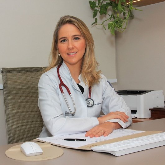 Dra. Luciana Oliveira Cascaes Dourado