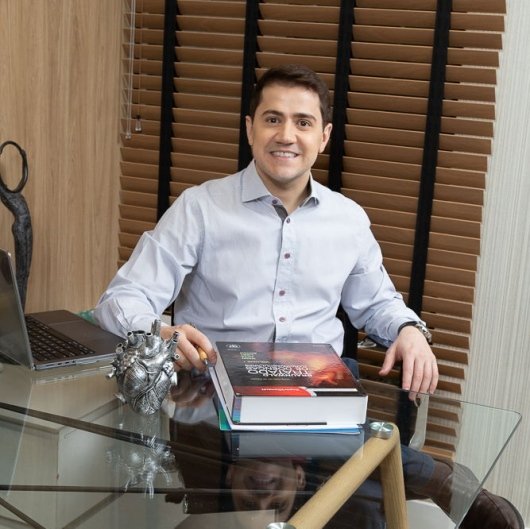Dr. Gustavo Buosi Vidotti