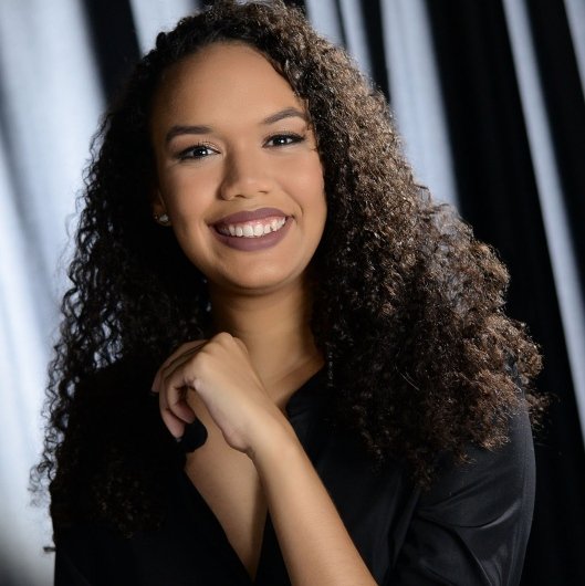 Laila Mello