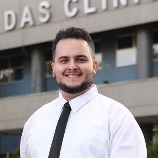 Dr. Daniel Moura