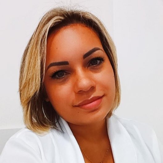 Dra. Eluma Leal