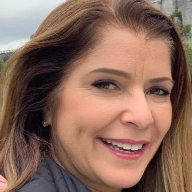 Dra. Adriana Cardoso