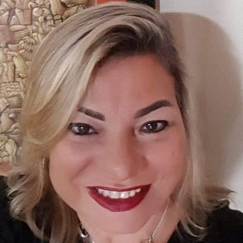 Dra. Claudia Domingues