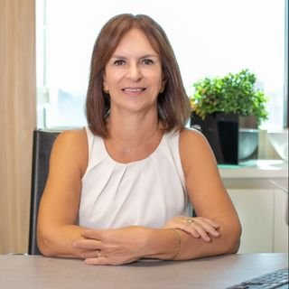Dra. Eliane Aversa Lopes