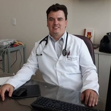 Dr. Victor Moreschi Neto