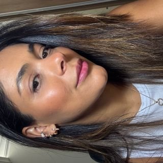 Dra. Bruna Lopes Silva Pereira
