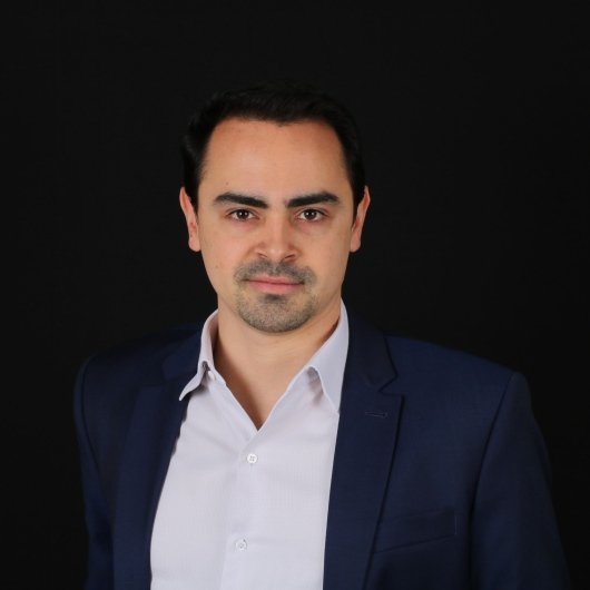Dr. Felipe Bueno