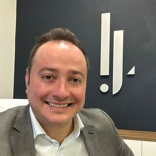 Dr. Leonardo Giovani De Jesus