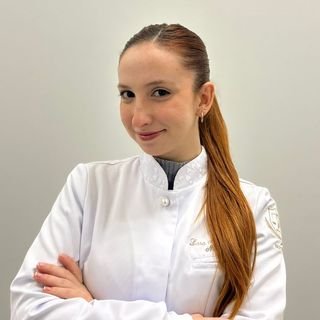 Dra. Lara Godoy