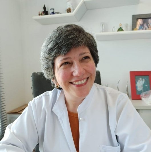 Dra. Ana Cristina Coelho Pereira das Neves