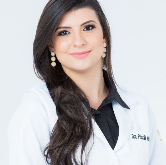 Dra. Priscila Dias