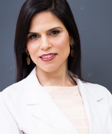 Dra. Paola Queiroz Vaz