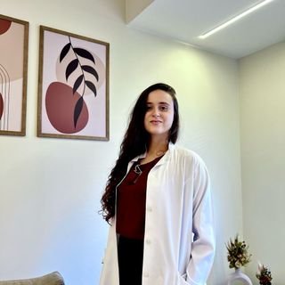 Dra. Lara Porfírio Rabelo
