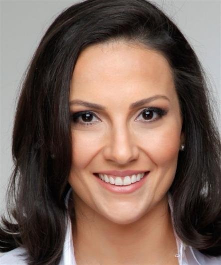 Dra. Giovana Jorge Garcia