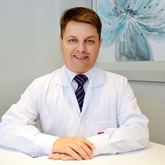 Dr. Ricardo Dias