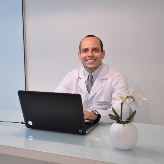 Dr. Bruno Cyrino de Martino