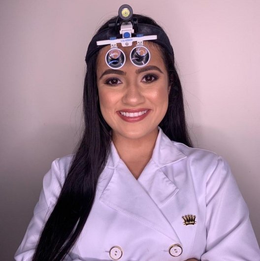 Dra. Jeniffer Figueira