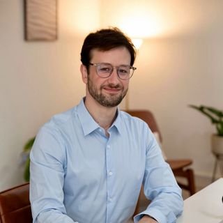Dr. Felipe Caracuel