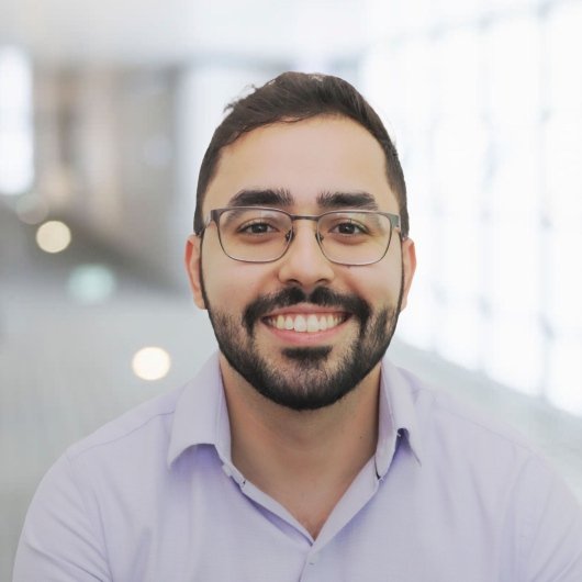 Dr. Matheus Silva Araujo