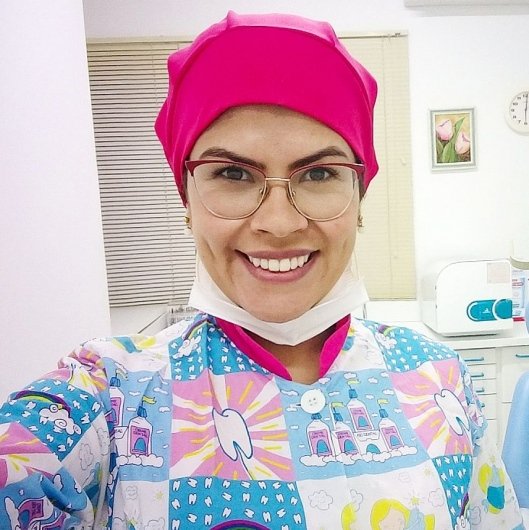 Dra. Lívia Inocêncio