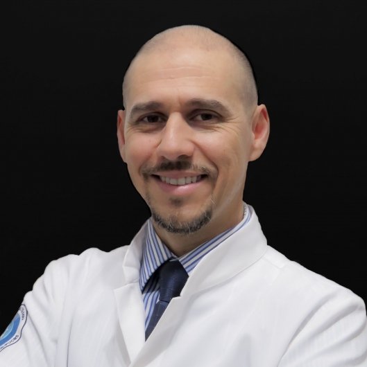 Dr. Luciano Mayer