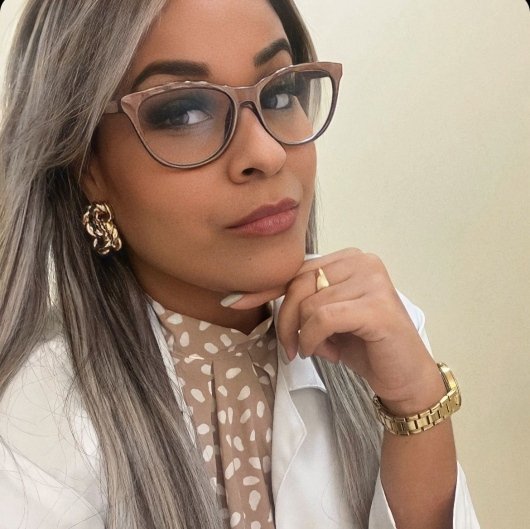 Dra. Isabela Ramos