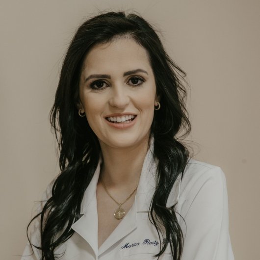 Dra. Marina Ractz Bueno