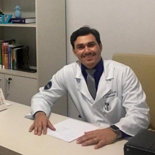 Dr. Saad George Oliveira Elhaouli