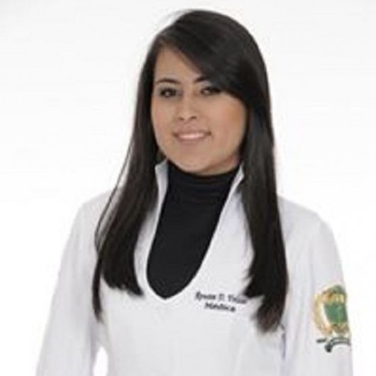 Dra. Renata Dias Veloso