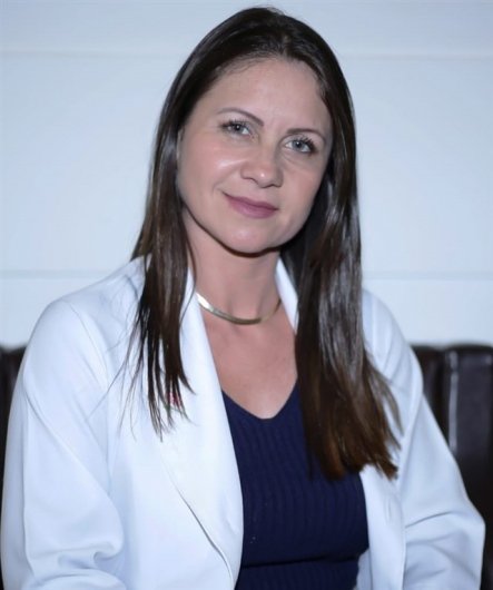 Kely Azevedo