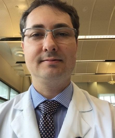 Dr. Sander Tessaro