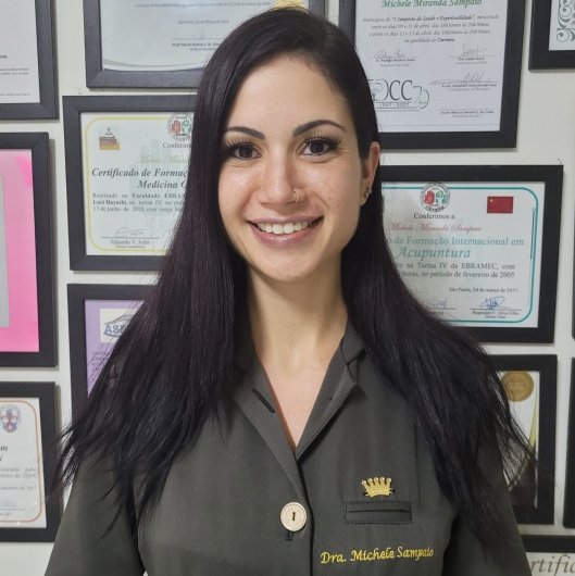 Dra. Michele Sampaio