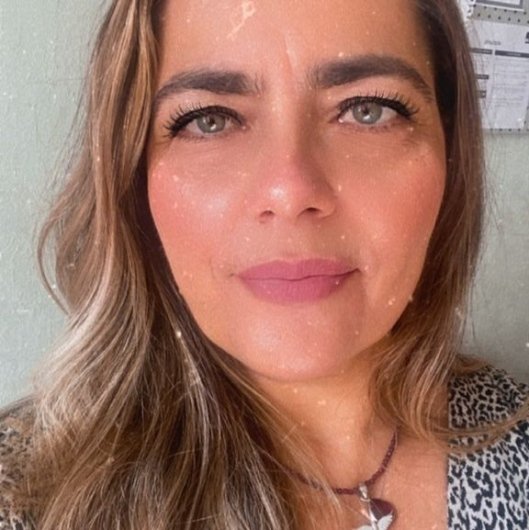 Dra. Paula Medeiros