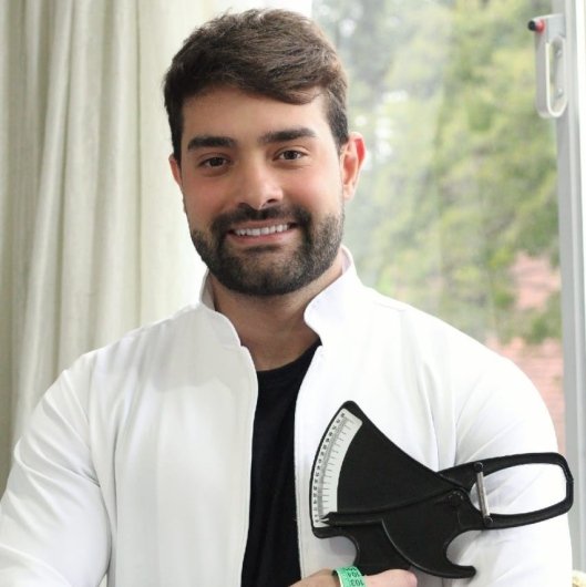 Dr. Mario Ferreira