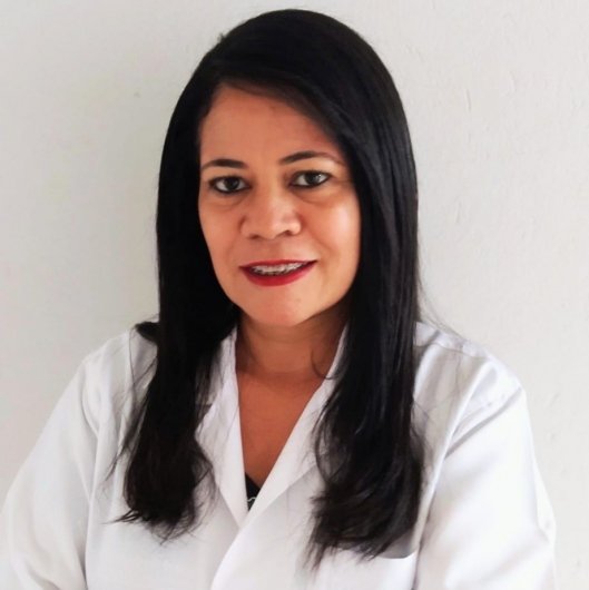Dra. Genilda Soares dos Santos